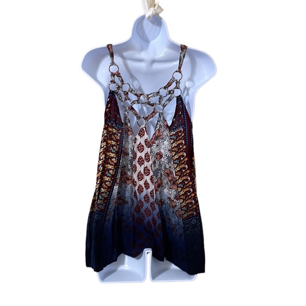 Buckle gimmicks bohemian summer shirt with metals & cloth design/pattern. Medium - Picture 9 of 12